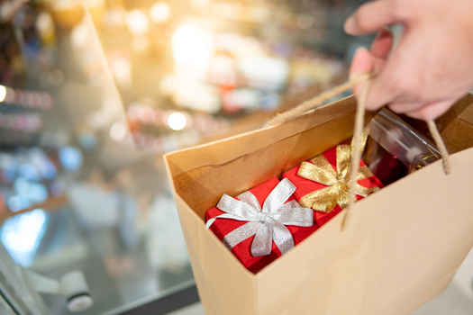 If you're doing holiday shopping at an unfamiliar store, fraud-prevention experts advise getting more clarity on things like the merchant's return policy. (Adobe Stock)