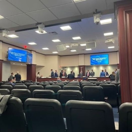 Few members of the public made it to the Florida House of Representatives' State Legislative Redistricting Committee meeting, held ostensibly to solicit public testimony. (Trimmel Gomes)