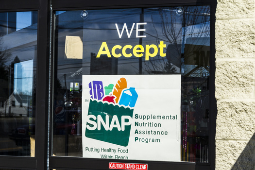 A bill before the New Hampshire General Court would implement an outreach program for the Supplemental Nutrition Assistance Program, or SNAP. (jetcityimage/Adobe Stock)