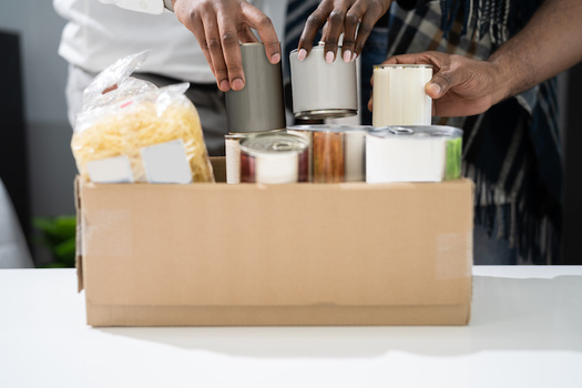 More than 300 Kentucky farmers participated in the Farms to Food Banks programs last year. (Adobe Stock)