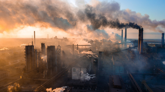 A 2020 report by Greenpeace USA and Oil Change International found reinstating the crude-oil export ban could cut global carbon-dioxide emissions by as much as 181 million tons annually. (Adobe Stock)