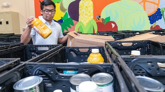 Research in 2020 and 2021 at the University of New Mexico found a higher percentage of undergraduates were food insecure than graduate/professional students. (news.unm.edu)