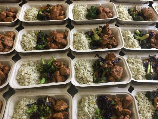 HOPE Collaborative in Oakland partners with Cocina del Corazon to produce healthy meals that are distributed free at community fridges and corner stores to feed the needy. (HOPE Collaborative)