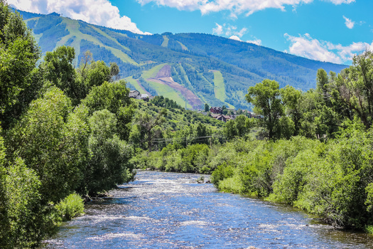 A former coal-production site along the Yampa River now is an important wetland and riparian habitat corridor. (Adobe Stock)