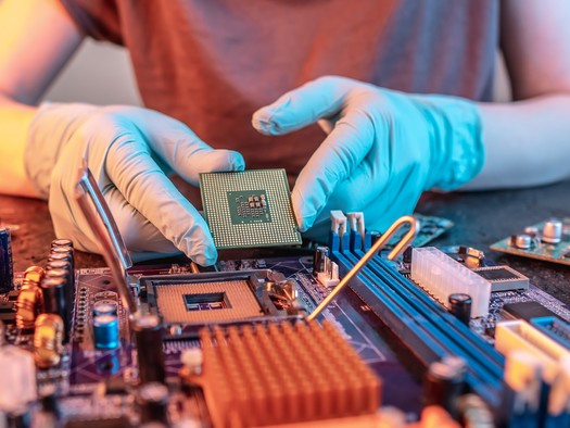 The CHIPS and Science Act could accelerate manufacturing and technology supply chain opportunities in Ohio. (Adobe Stock)
