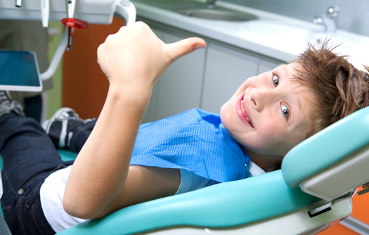 Children ages 5 to 17 miss nearly two million school days in a single year due to dental-health problems, according to the Healthy Schools Campaign. (teeth.org.au)