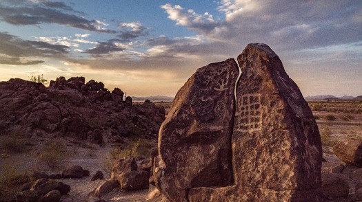 Petroglyphs and other rock formations dot the landscape in the Great Bend of the Gila, which could become a National Conservation Area. (Dawn Kish/The Wilderness Society)