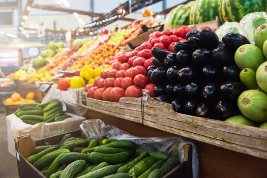 Grocery stores participating in the Double Up Food Bucks program in Oregon stretch from Astoria to Ontario. (olinchuk/Adobe Stock)