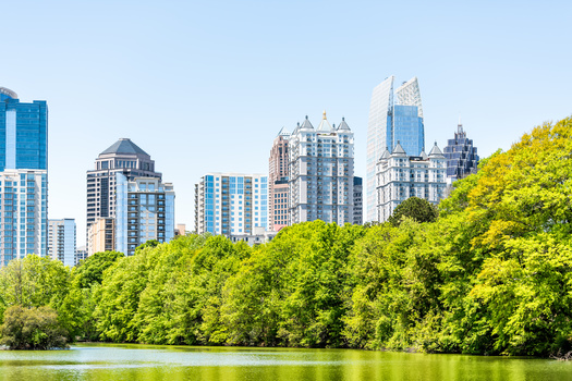 The top 10 states certified 1,225 projects and more than 353 million gross square feet of commercial space. (Kristina Blokhin/AdobeStock)