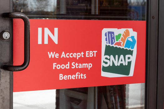 The California Food Assistance Program currently works alongside CalFresh to benefit many income-eligible people who hold green cards. (JetCityImage/Adobe Stock)
