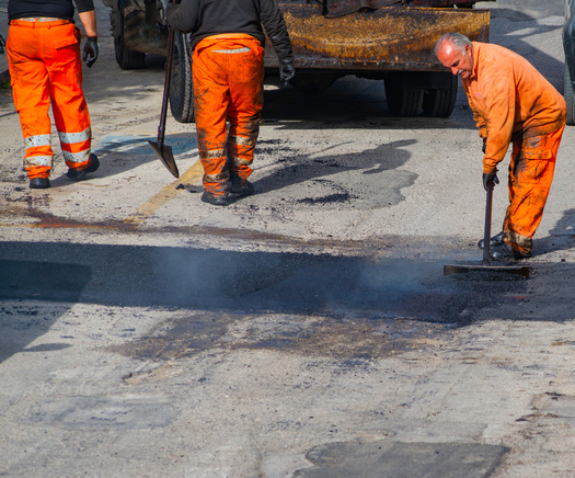 Legislation being considered by Texas lawmakers would prevent Houston from adopting labor union bills meant to protect workers from the summer heat. (peuceta/AdobeStock)