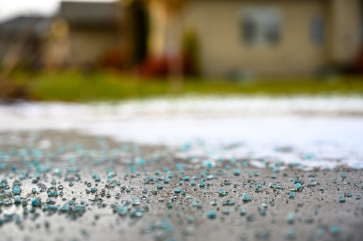 Environmental experts say a single teaspoon of sidewalk salt is enough to contaminate five gallons of water. (Adobe Stock)