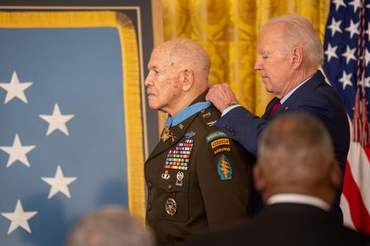 Army Col. Paris D. Davis received the Medal of Honor at the White House in March. (Bernardo Fuller/Wikimedia Commons)