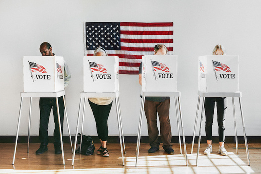 Casi 1.5 millones de personas en Kentucky votaron en las elecciones de mitad de per�odo en 2022. (Adobe Stock)