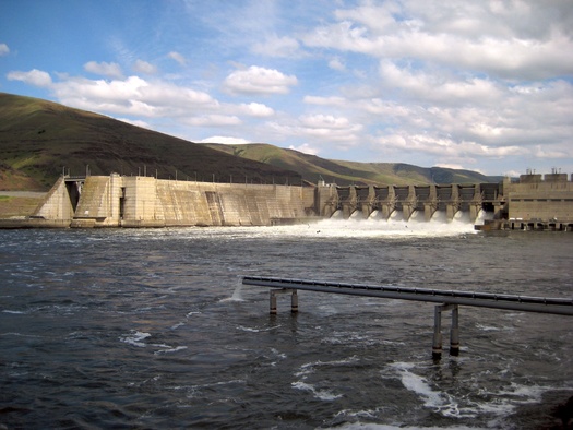 The lower Snake River dams are aging, reducing their usefulness especially in energy production. (Samir Arora/Adobe Stock)