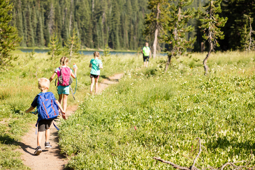 A new report on child well-being ranks Oregon 16th in its family and community category. (Steve/Adobe Stock)