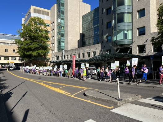 Nurses at Oregon Health and Science University in Portland held an informational picket on June 29. (Oregon Nurses Association)