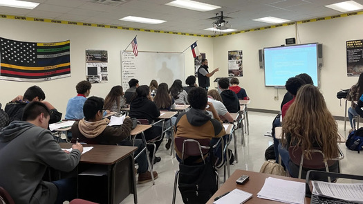Prison guards in the Lone Star State make between $42,000 and $51,000 a year, depending on experience, and received a 5% pay raise on July 1, according to the Texas Dept. of Criminal Justice. (AnyaSlepyan/Daily Yonder)