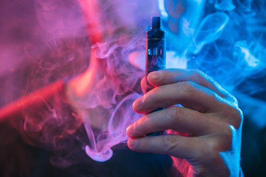 In Arkansas, sale and distribution of vapor products, e-liquids or any component thereof are prohibited to be sold to persons younger than age 21, unless the person is an active-duty member of the military. (And.one/AdobeStock)