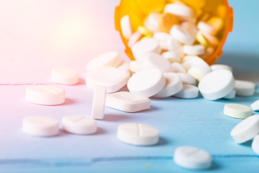 Ohio drug-related deaths rose between 2015 and 2021. In May 2020, there were 574 drug overdose deaths, the most of any month during that period. (Adobe Stock)