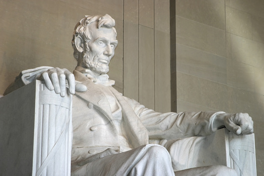 A bill in Congress would ensure the Medal of Honor monument is located near the Lincoln Memorial. President Abraham Lincoln established the award. (GeoPappas/Adobe Stock)