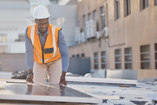 Recent investments in renewable energy projects will generate around 6.5 gigawatts of electricity, enough to power more than 2 million New York homes. (Adobe Stock)