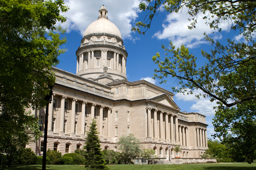Para 2022, el 32% de los proyectos de ley aprobados en la Cmara de Representantes de Kentucky y el 24% de los aprobados en el Senado fueron acelerados de manera que excluyeron al pblico, segn un nuevo informe de la Liga de Mujeres Votantes de Kentucky. (Adobe Stock)