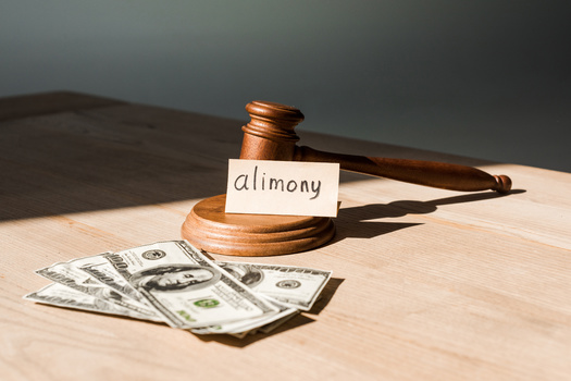 According to services company Custody X Change, most Midwestern states don't provide judges with a clear formula for helping establish alimony payments. (Adobe Stock)
