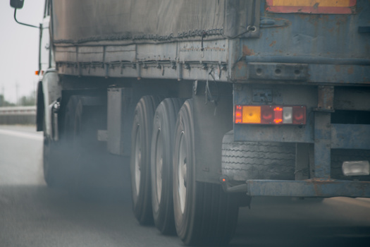 Although heavy-duty trucks make up 10% of vehicles on the road, they create more than 25% of total pollution. (Adobe Stock)