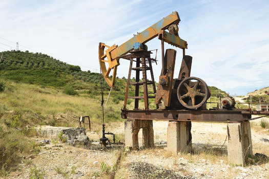 There are more than 31,000 orphaned oil and gas wells within 30 miles of National Parks nationwide. (Adobe Stock)