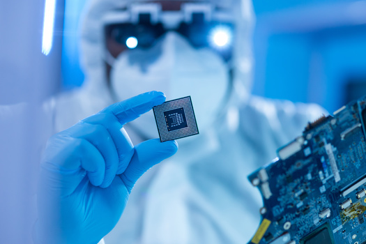 Semiconductor manufacturing openings are growing in Oregon. (Acronym/Adobe Stock)