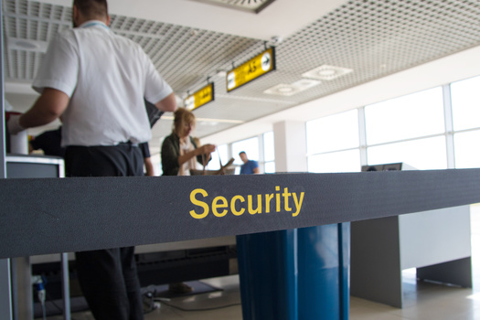 Leaders of TSA unions nationwide ratified a historic contract March 11. It includes new rights for officers, such as a grievance and arbitration procedure, protection from unfair discipline, improved uniform rights and allowances, better leave conditions and the ability to negotiate local issues.(Geza Farkas/Adobe Stock)