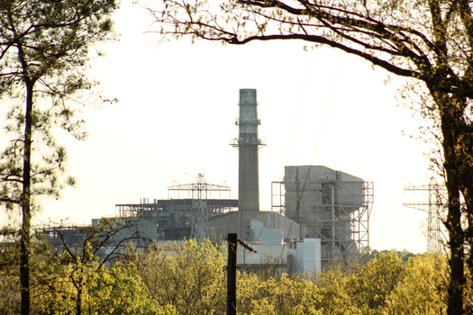 Dominion Energy's Integrated Resource Plan calls for up to 9 gigawatts of gas-fired capacity. Emissions from its proposed Chesterfield plant could equal up to 470,000 gas cars on Virginia roads. (Wikimedia Commons)