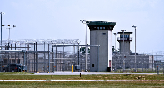 Alabama releases abot 220,279 men and 78,247 women from its prisons and jails annually. (Adobe Stock)