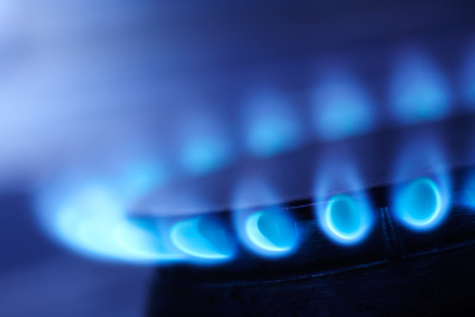 The public comment period is now open on proposals by four utility companies to blend hydrogen gas to the natural gas pipelines. (Valto/Adobe Stock)