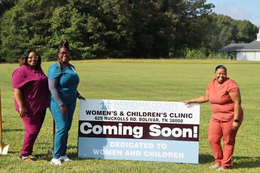 The Hardeman County Community Health Center offers maternal health services, supporting women throughout pregnancy and postpartum. It provides care for early and mid-stage pregnancies and collaborates with a team of physicians to ensure healthy deliveries. (Hardeman Community Health Center) 