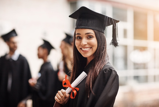 Last Mile Education Fund estima que las inversiones que ayuden a 23.000 estudiantes universitarios de �ltima etapa a completar sus t�tulos de campo STEM generar�n $2.15 mil millones en salarios durante 10 a�os. (Adobe Stock)