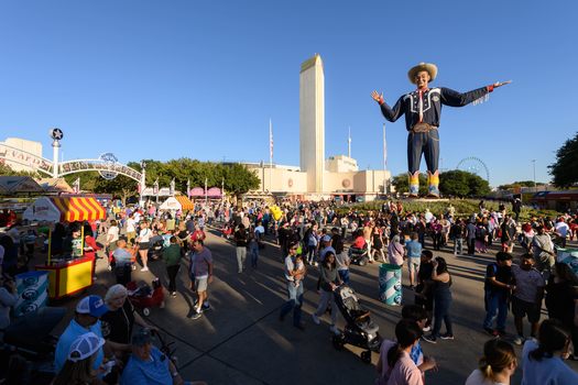 The Fair collaborated with the International Board of Credentialing and Continuing Education Standards (IBCCES) and other local organizations to devise ways to make Sensory-Friendly Mornings beneficial and fun. (State Fair of Texas)