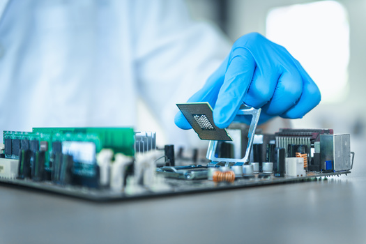 The recent allocation of $5 million to small businesses in the semiconductor industry mostly went to West Coast companies. (Maha Heang 245789/Adobe Stock)