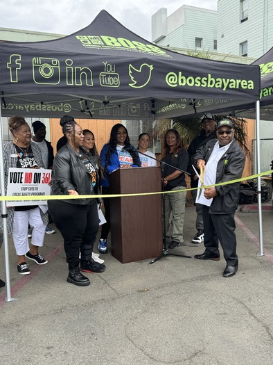 Los sobrevivientes del crimen hablaron en contra de la Proposici�n 36 en la inauguraci�n de un nuevo centro de recuperaci�n de traumatismos en Oakland el mi�rcoles. (Californianos por la Seguridad y la Justicia)