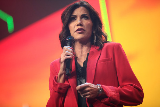 South Dakota Gov. Kristi Noem in January offered support to Texas Gov. Greg Abbott's border control initiatives, including personally delivering razor wire. (Gage Skidmore/Flickr)