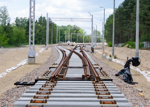 Illinois companies will expand a portion of track through the Springfield area to provide a higher speed intercity passenger rail connection for Amtrak's service between Chicago and St. Louis. (Adobe Stock)