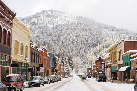 Seasonal Affective Disorder increases as daylight decreases and winter weather sets in. (photogeek/Adobe Stock)