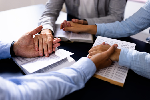 The Hispanic Leadership Network works to equip faith leaders with skills so they can build healthy and strong churches to impact and serve effectively in their communities. (Andrey Popov/Adobe Stock)