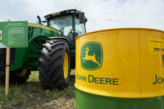 The Federal Trade Commission and farmers' advocates said when producers have to wait in line for a repair at a John Deere dealership, they are losing money by not being in the field. It underscored a new lawsuit seeking to establish more repair options. (Adobe Stock)