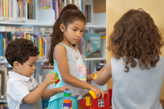 Approximately one in 12 children in Oregon lives with at least one undocumented family member. (Manny DaCunha/Adobe Stock) 