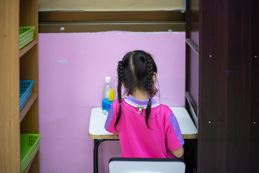 According to the American Council on Immigration, nearly half of Georgia's immigrant community are naturalized citizens, with 10.8% of residents foreign-born and 6.5% having an immigrant parent. (Adobe Stock)