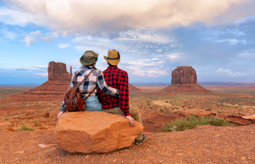 In the latest Conservation in the West Poll, 77% of Arizonans say they think more emphasis should be placed on conserving wildlife migration routes than on new development, ranching or oil and gas production. (Adobe Stock)
