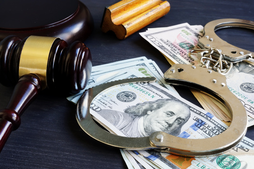 The Prison Policy Initiative reports at least 28 states, including Alabama, have faced significant issues with bond forfeitures, raising concerns about accountability in the bail system. (Adobe Stock) 
