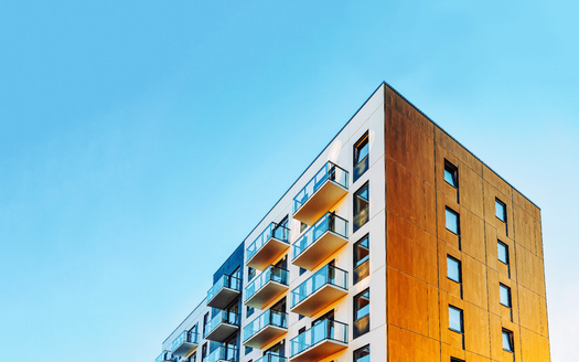 Montana Senate Bill 243, to amend zoning regulations to allow taller buildings, passed a second reading in the Senate on Friday. (Roman Babakin/Adobe Stock)